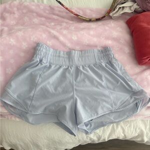 Lululemon hotty hot 2.5 inch high rise short